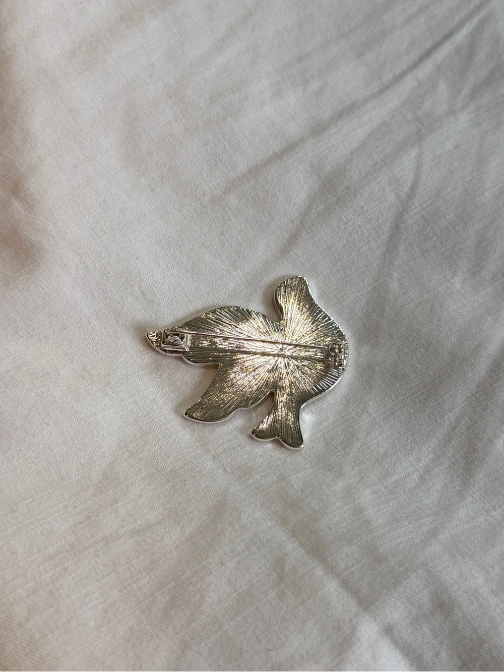 Enamel MOP Pearl Dove Bird Pin Brooch- Crystal Rhinestone Silver Tone Unbranded